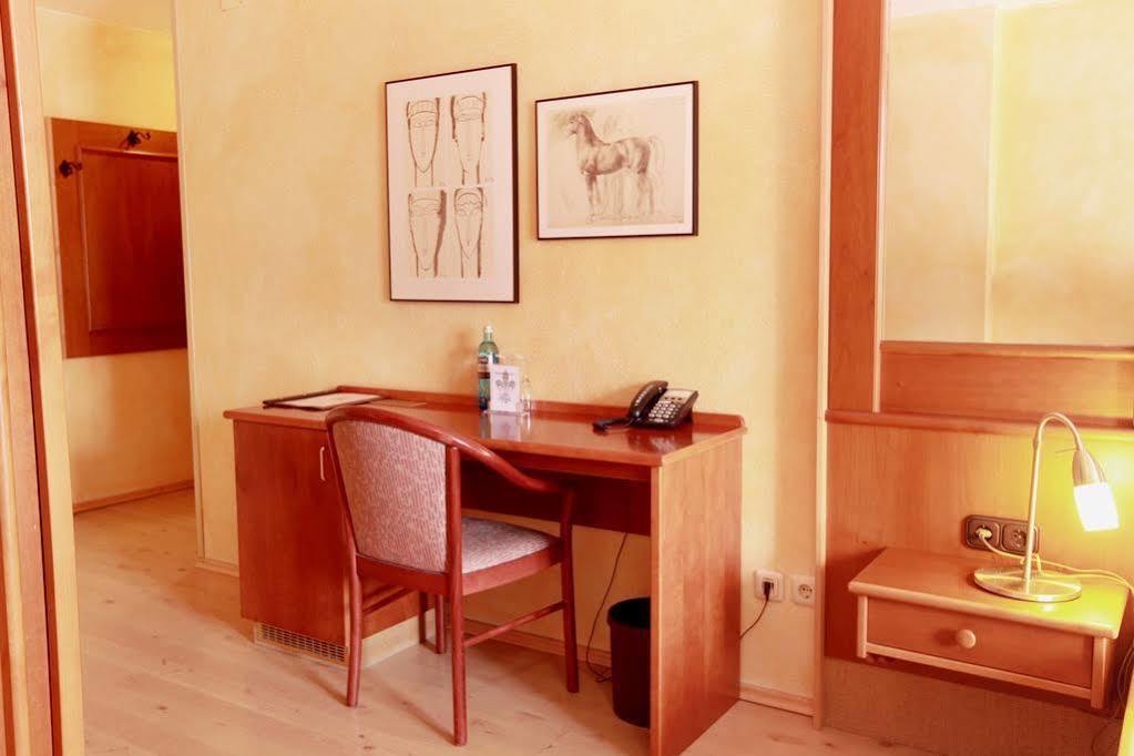 Landhotel Hirsch كمبتن المظهر الخارجي الصورة